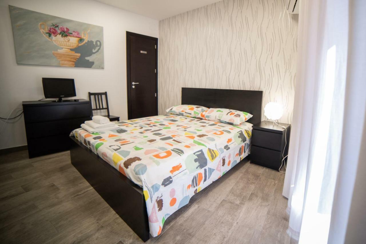 Casa Degli Artisti San Lorenzo Mezzojuso Bagian luar foto